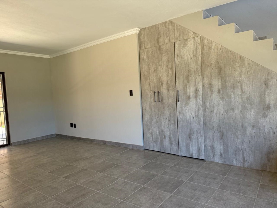 3 Bedroom Property for Sale in Waterkloof East North West